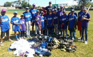 Ubaldo Jiménez sopesa lanzar con el Licey