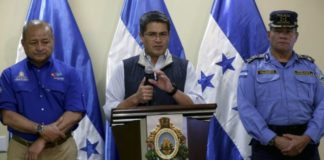El presidente de Honduras, Juan Orlando Hernández, acepta el recuento total de votos exigido por la oposición para solucionar la polémica por la demora en los resultados electorales