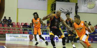 Antonio Guzmán vence a los Piñeros de San Francisco y empatan la serie