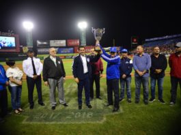 Licey recibe copa “Campeón de la Ciudad”