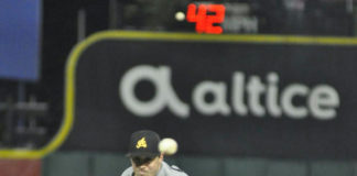 Águilas vencen al Licey y se igualan en la cima del Round Robin