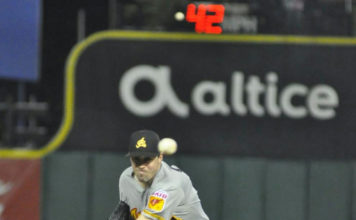 Águilas vencen al Licey y se igualan en la cima del Round Robin