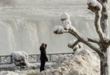 Qué es la «bomba meteorológica», la tormenta invernal que azota con violencia a gran parte de Estados Unidos