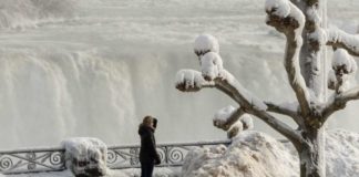 Qué es la «bomba meteorológica», la tormenta invernal que azota con violencia a gran parte de Estados Unidos