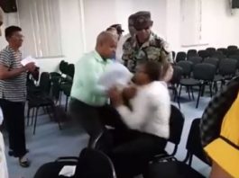 Dirigente comunitario de Mao demandará regidor por agresión durante sesión