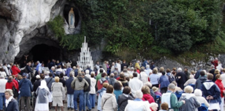 Reconocen cura de monja francesa como un milagro de Lourdes
