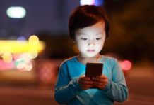 ¿Cuáles son los teléfonos móviles que emiten más radiación y qué puedes hacer al respecto?