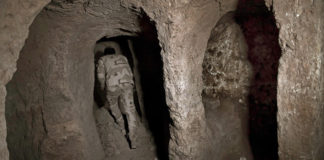 Hallan algo inesperado debajo de la tumba de un profeta bíblico destruida por el EI