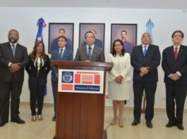 Andrés Navarro presenta 18 directores regionales escogidos por terna