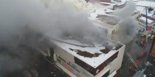 64 muertos, la mayoría niños, deja un incendio en un centro comercial en Rusia