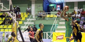 Cotorras vence a Eduardo y dominan 2-0 la semifinal B del baloncesto de Puerto Plata