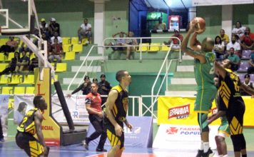 Cotorras vence a Eduardo y dominan 2-0 la semifinal B del baloncesto de Puerto Plata