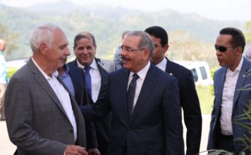 Danilo asiste a primer palazo del proyecto Alta Vista Mountain Village