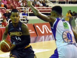 Danilo Núñez decide con triple séptimo triunfo del Mauricio Báez