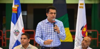 Alcalde David Collado anuncia aporte de 1.6 millones de pesos a clubes TBS del Distrito