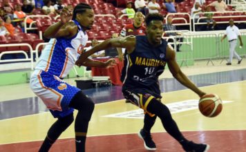 Mauricio Báez dispone de Huellas Del Siglo en el Superior del DN