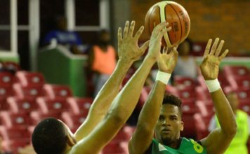 Kevin Pérez conduce a San Carlos a escalar al segundo lugar del basket distrital
