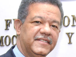 Leonel evaluará recolección de firmas; rondan las 700 mil