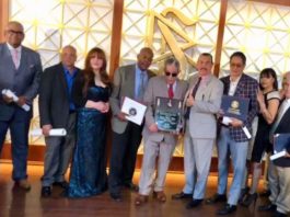 Locutores Francis Méndez y Ramón Aníbal Ramos reciben la máxima distinción del Círculo de Locutores NY