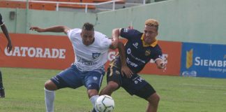 Universidad O&M vence al Atlético Pantoja en LDF