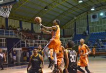 Santa Ana vence a Ribera del Jaya y recupera senda de la victoria