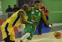 San Carlos pica delante en inicio serie semifinal A del basket distrital