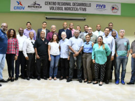 Realizan con éxito taller voleibol para periodistas