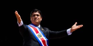 Carlos Alvarado jura como presidente de Costa Rica