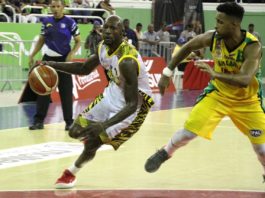 El Barias se impone a San Carlos y empata la serie semifinal del basket distrital