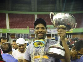 Mauricio Báez se corona campeón al barrer al Barias
