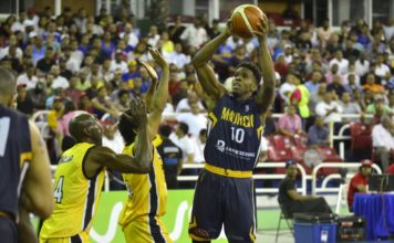 Mauricio Báez derrota al Barias en inicio de serie final del basket distrital