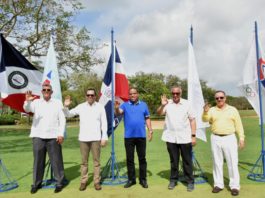 Ministros de Educación y Deportes apoyan iniciativas para desarrollar el golf en las escuelas