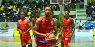 Sosúa Sharks vence a Cotorras y empata la final del basket de Puerto Plata