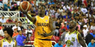 Mauricio Báez propina segunda estocada al Barias en serie final del Superior DN