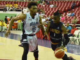 Mauricio Báez propina segunda estocada a El Millón en la semifinal del basket distrital