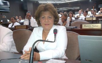 Noris Medina: «ni abiertas ni cerradas, que dejen a los partidos elegir sus miembros»