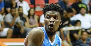 Woodbury repite con los Titanes