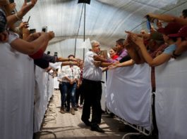 La campaña mexicana se prepara para la guerra sucia digital.