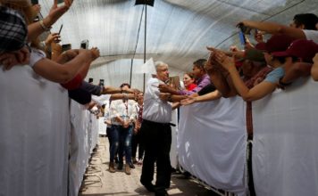 La campaña mexicana se prepara para la guerra sucia digital.