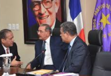 Trasciende reunión del presidente Danilo Medina con 20 miembros del Comité Político del Partido de la Liberación Dominicana (PLD)
