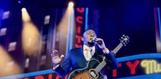 Anthony Santos triunfa en Radio City Music Hall con su concierto «La historia de mi vida»