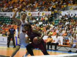 Indios SFM vencen a los Metros en juego inaugural de la LNB