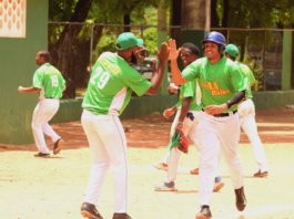 Haina y Villa María dividen en inicio serie final torneo de béisbol doble A del Distrito