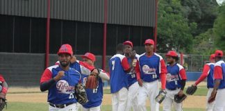 Tabaqueros derrotan a los Indios de La Vega en inicio de la Liga de Verano