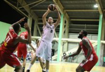 Manuel Guzmán decide triunfo de Soles ante Leones