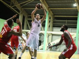 Manuel Guzmán decide triunfo de Soles ante Leones