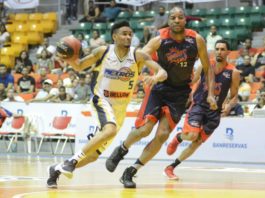 Metros obtienen su primera victoria al vencer a los Reales en tiempo extra