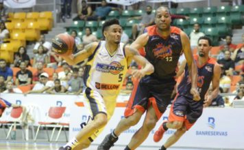 Metros obtienen su primera victoria al vencer a los Reales en tiempo extra