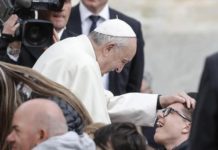El Papa denuncia que el aborto es lo mismo que lo que hacían los nazis pero «con guante blanco»