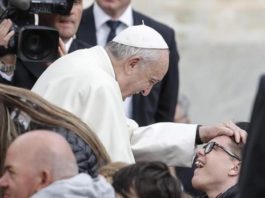 El Papa denuncia que el aborto es lo mismo que lo que hacían los nazis pero «con guante blanco»